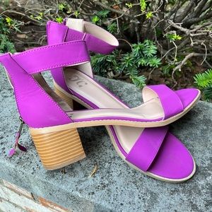 Fuschia Women’s Block Sandal